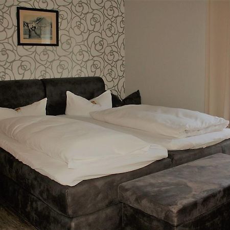 Hotel Schoene Aussicht Gießen Esterno foto