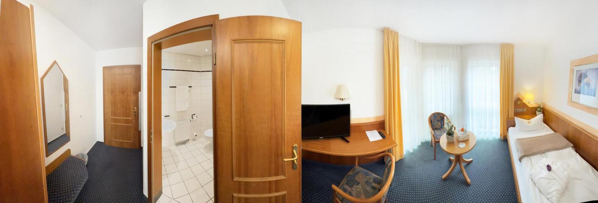 Hotel Schoene Aussicht Gießen Esterno foto