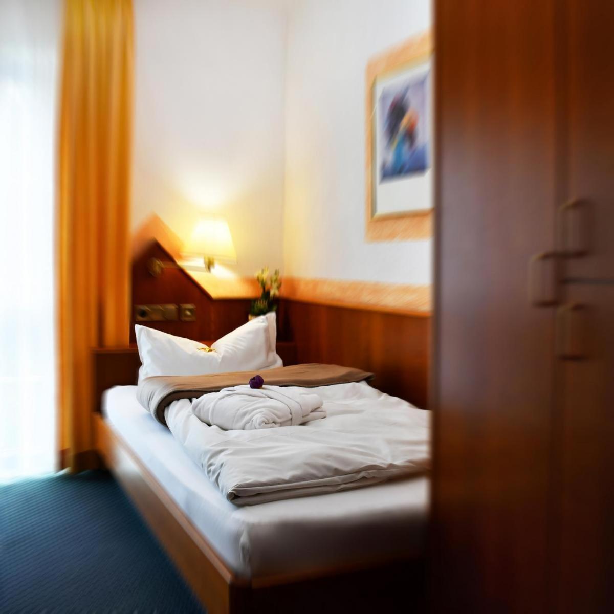 Hotel Schoene Aussicht Gießen Esterno foto